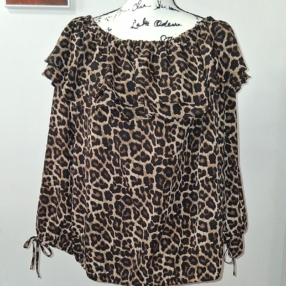 Leopard Print Off-Shoulder Women's Top